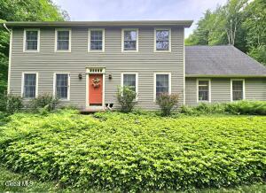 7 Pond Hollow Road Averill Park, NY 12018