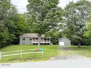 31 Chaisson Road Newcomb, NY 12852