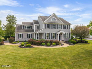 37 Farmview Lane Waterford, NY 12188