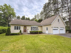 72 Pashley Road Glenville, NY 12302