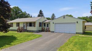 9 Lupine Lane Queensbury, NY 12804