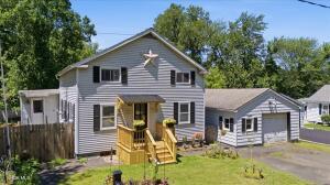 102 Stone Quarry Road Halfmoon, NY 12065