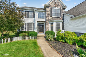 42 S Outlook Drive Halfmoon, NY 12118