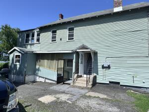 17 Mohawk Avenue Waterford, NY 12188