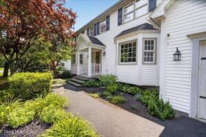 3 Cindy Lane Clifton Park, NY 12065