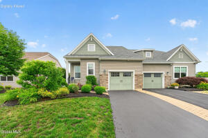 16A Winchester Place Mechanicville, NY 12118