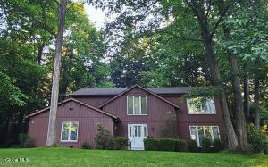 35 Via Maria Drive Schenectady, NY 12302
