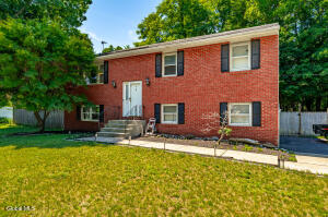 2 Melissa Court Albany, NY 12205