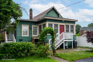 67 Ballston Avenue Saratoga Springs, NY 12866