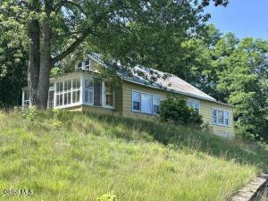 576 Main Street Corinth, NY 12822