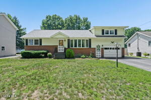 172 Dahlia Street Schenectady, NY 12306