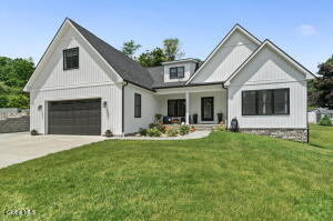 1 Londonderry Way Colonie, NY 12309