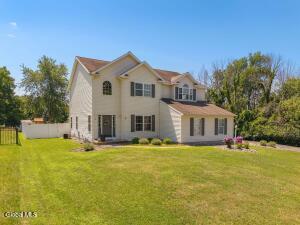 6 Mallard Drive Rexford, NY 12148