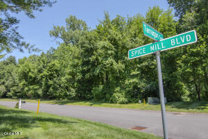 Lot 27.2 & lot 27.3 Spice Mill Clifton Park, NY 12065