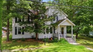 9 Font Grove Road Slingerlands, NY 12159