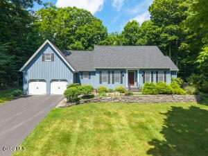 107 Chancellor Drive Guilderland, NY 12084