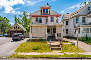 942 Central Parkway Schenectady, NY 12309