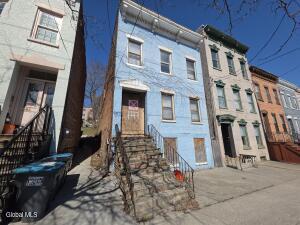 147 Clinton Avenue Albany, NY 12210