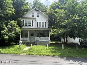 4 Walker Avenue Troy, NY 12180