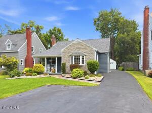 2313 Barcelona Road Schenectady, NY 12309
