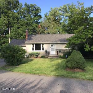 40 Glendale Road Latham, NY 12110
