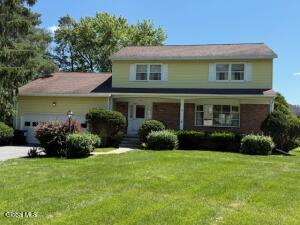 3 Mountainwood Drive Glenville, NY 12302