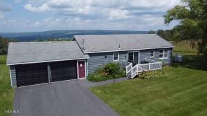 858 Oak Hill Road Esperance, NY 12066