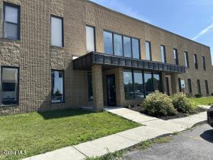 632 Plank Road Clifton Park, NY 12065