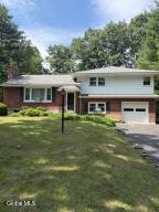 2455 Brookshire Drive Niskayuna, NY 12309