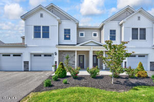 13 Kendra Court Cohoes, NY 12047