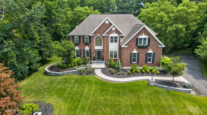 5 Caraway Court Halfmoon, NY 12065