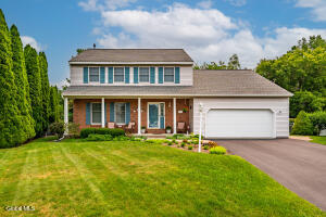 11 Fiore Circle Latham, NY 12110