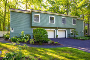 17 Spruce Court Delmar, NY 12054