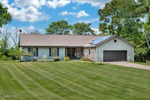 33 Oriel Lane East Greenbush, NY 12144