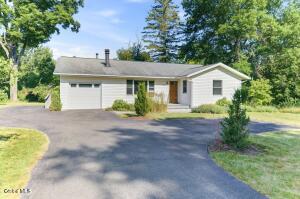 54 Willow Street Guilderland, NY 12084