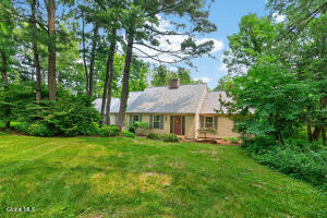 218 Swift Road Voorheesville, NY 12186