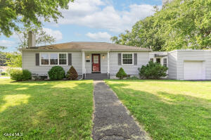 3 Fordham Court Albany, NY 12209