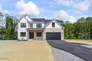 2502 River Road Niskayuna, NY 12309