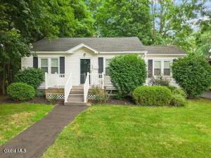 848 Hazelwood Avenue Schenectady, NY 12306