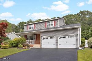 25 Concord Drive Niskayuna, NY 12309