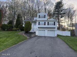 31 Ponderosa Drive Clifton Park, NY 12065