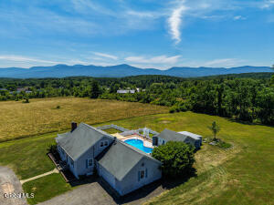 121 North Road Greenville, NY 12083