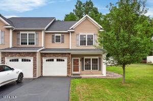 28 Reutter Drive Selkirk, NY 12158