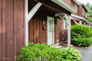 5 Queensway Queensbury, NY 12804