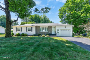 24 Wanda Court East Greenbush, NY 12180