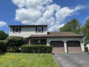 2 Brookside Court Colonie, NY 12110