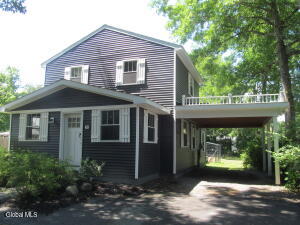 18 Valleyview Avenue Schenectady, NY 12306