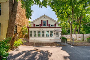 522 1st Avenue Troy, NY 12182