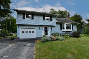 6 Gretel Terrace Ballston Lake, NY 12065