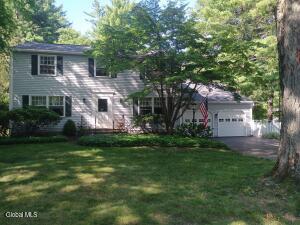 2517 Antonia Drive Niskayuna, NY 12309